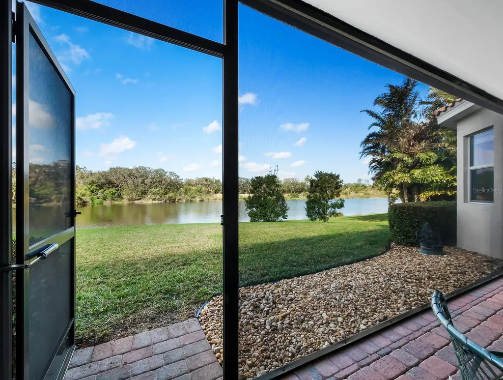 8284 Barton Farms Boulevard Sarasota FL 34240