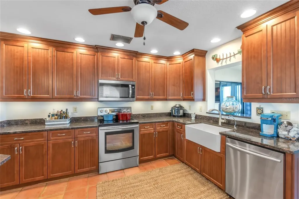 8730 54th Avenue W Bradenton FL 34210