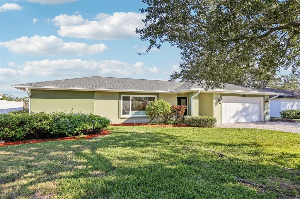 6251 18th Street NE St Petersburg FL 33702