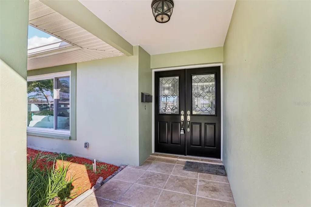 6251 18th Street NE St Petersburg FL 33702