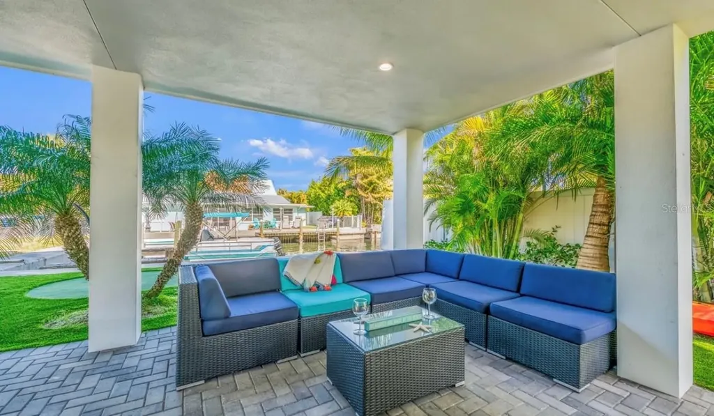 401 20th Place Bradenton Beach FL 34217