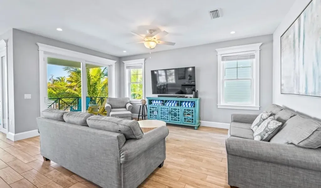 401 20th Place Bradenton Beach FL 34217