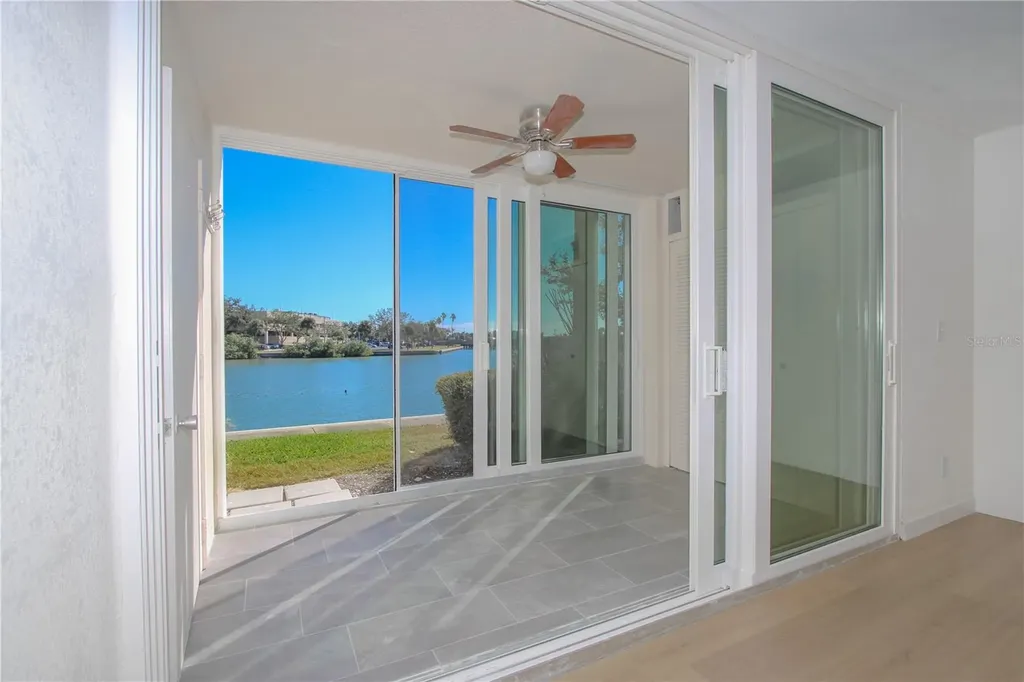 7425 Bay Island Drive S South Pasadena FL 33707