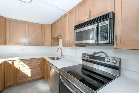 7425 Bay Island Drive S South Pasadena FL 33707