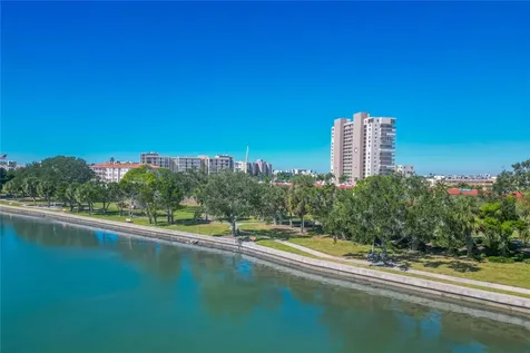 7425 Bay Island Drive S South Pasadena FL 33707