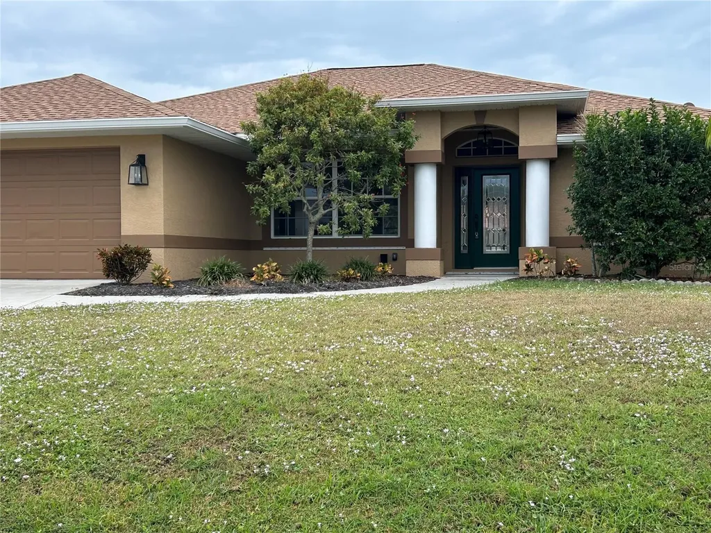 113 Mark Twain Lane Rotonda West FL 33947