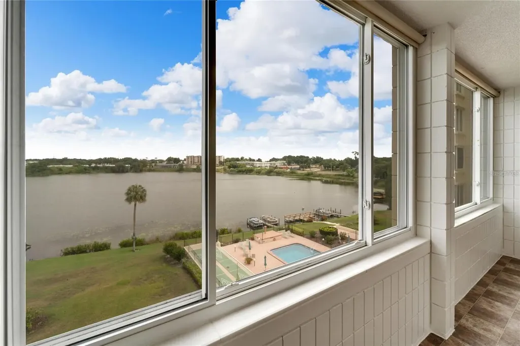 700 Mirror Terrace NW Winter Haven FL 33881