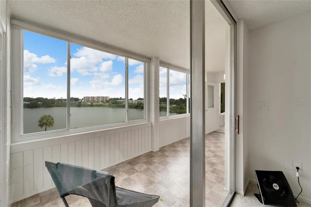 700 Mirror Terrace NW Winter Haven FL 33881