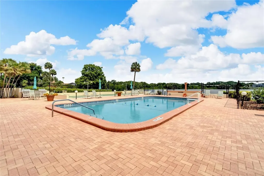 700 Mirror Terrace NW Winter Haven FL 33881