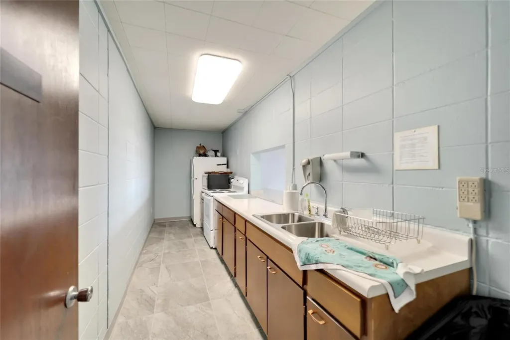700 Mirror Terrace NW Winter Haven FL 33881