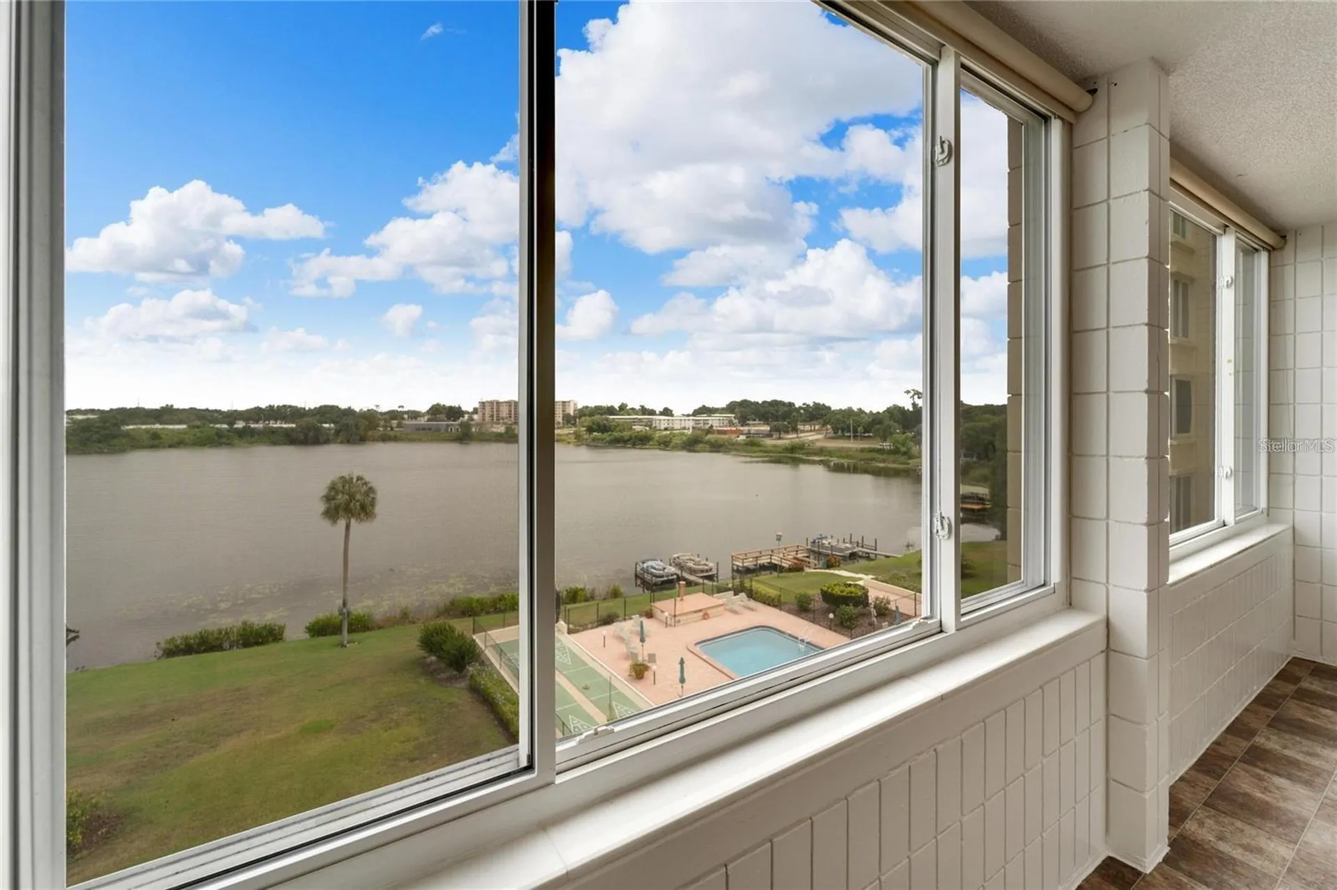 700 Mirror Terrace NW Winter Haven FL 33881