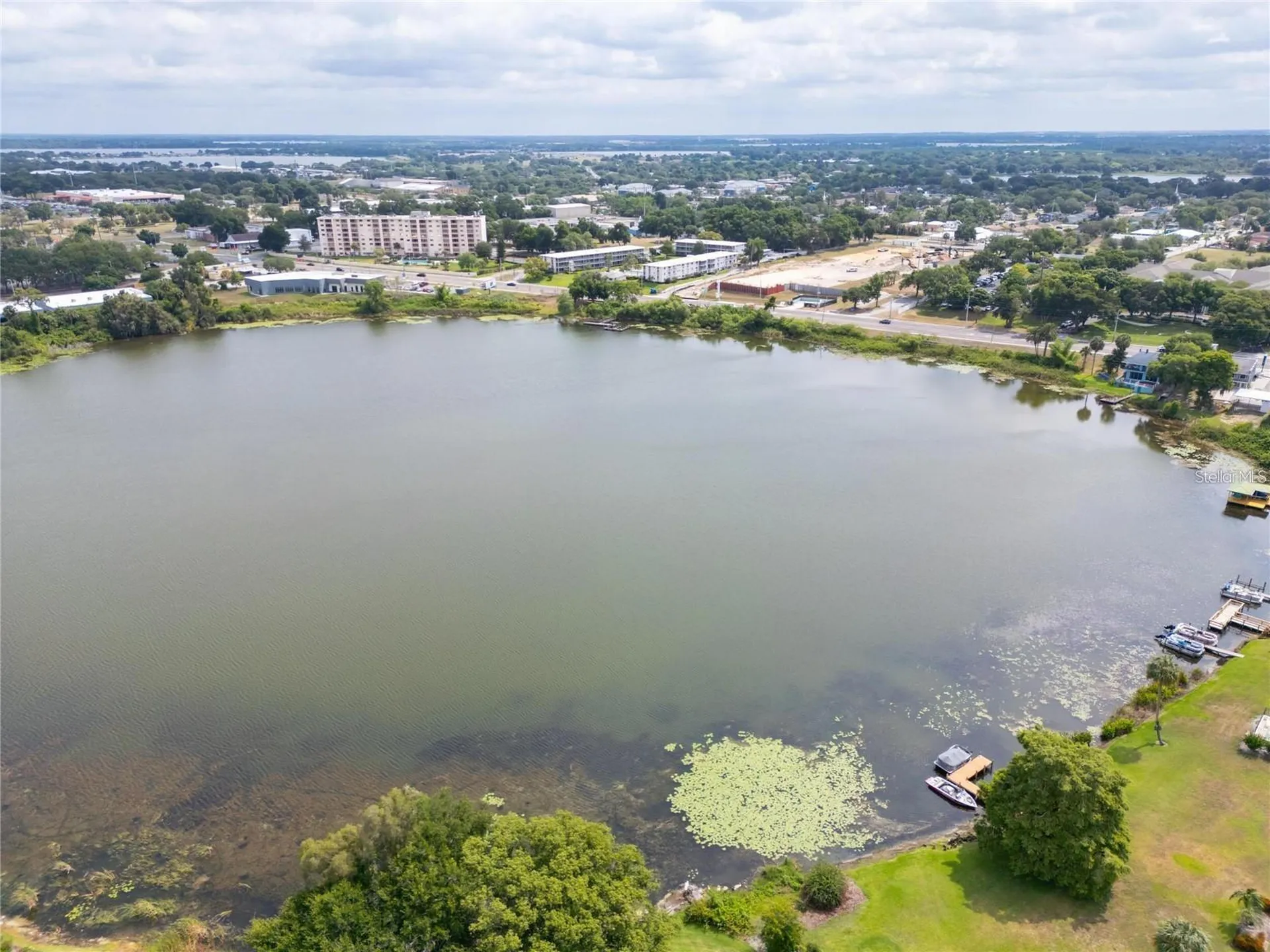 700 Mirror Terrace NW Winter Haven FL 33881