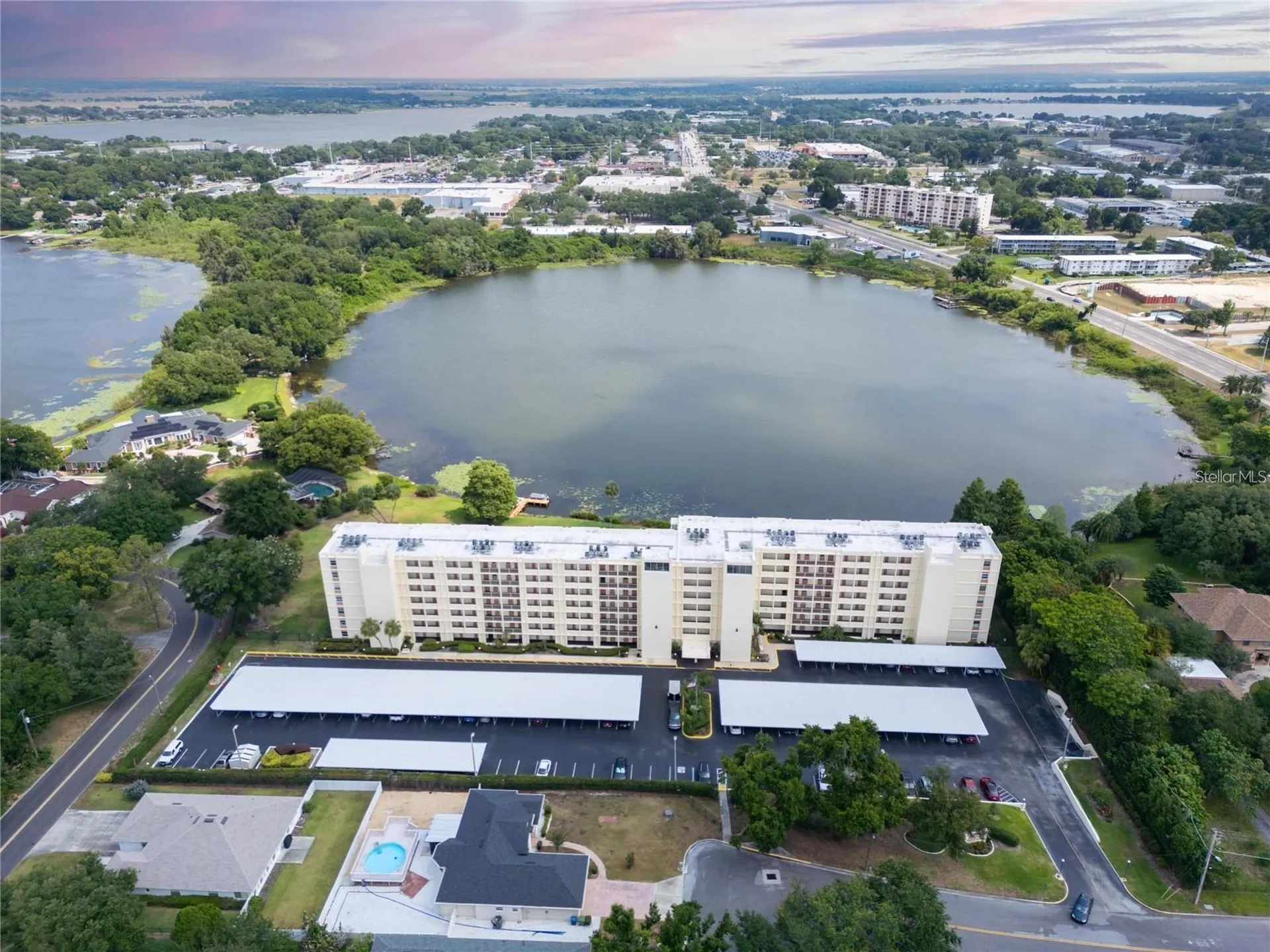 700 Mirror Terrace NW Winter Haven FL 33881