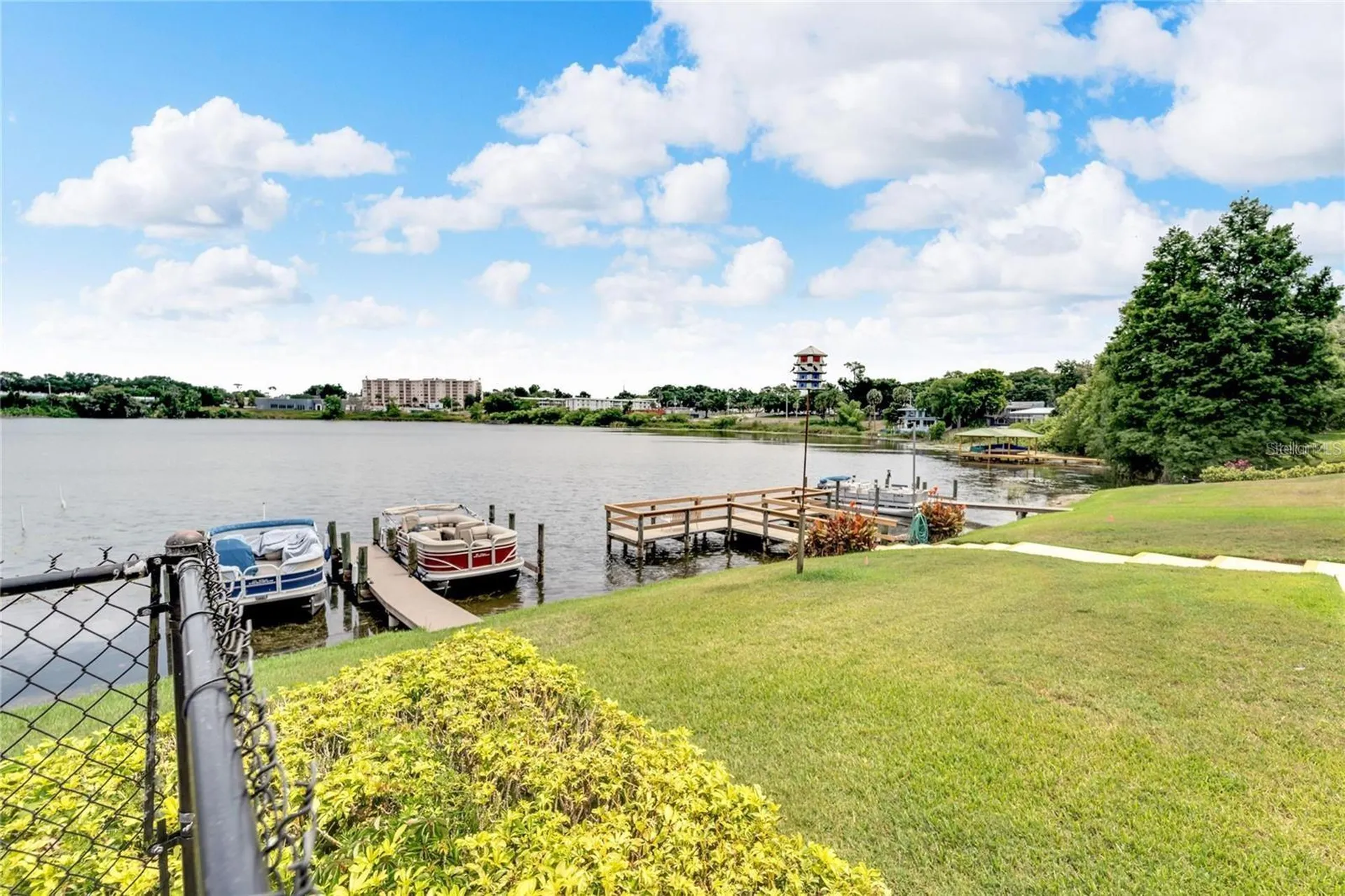 700 Mirror Terrace NW Winter Haven FL 33881