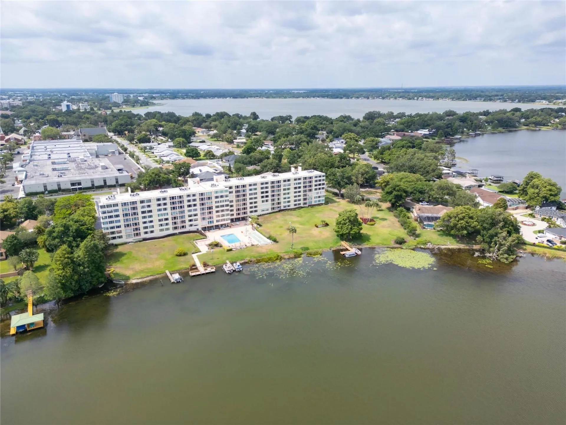 700 Mirror Terrace NW Winter Haven FL 33881