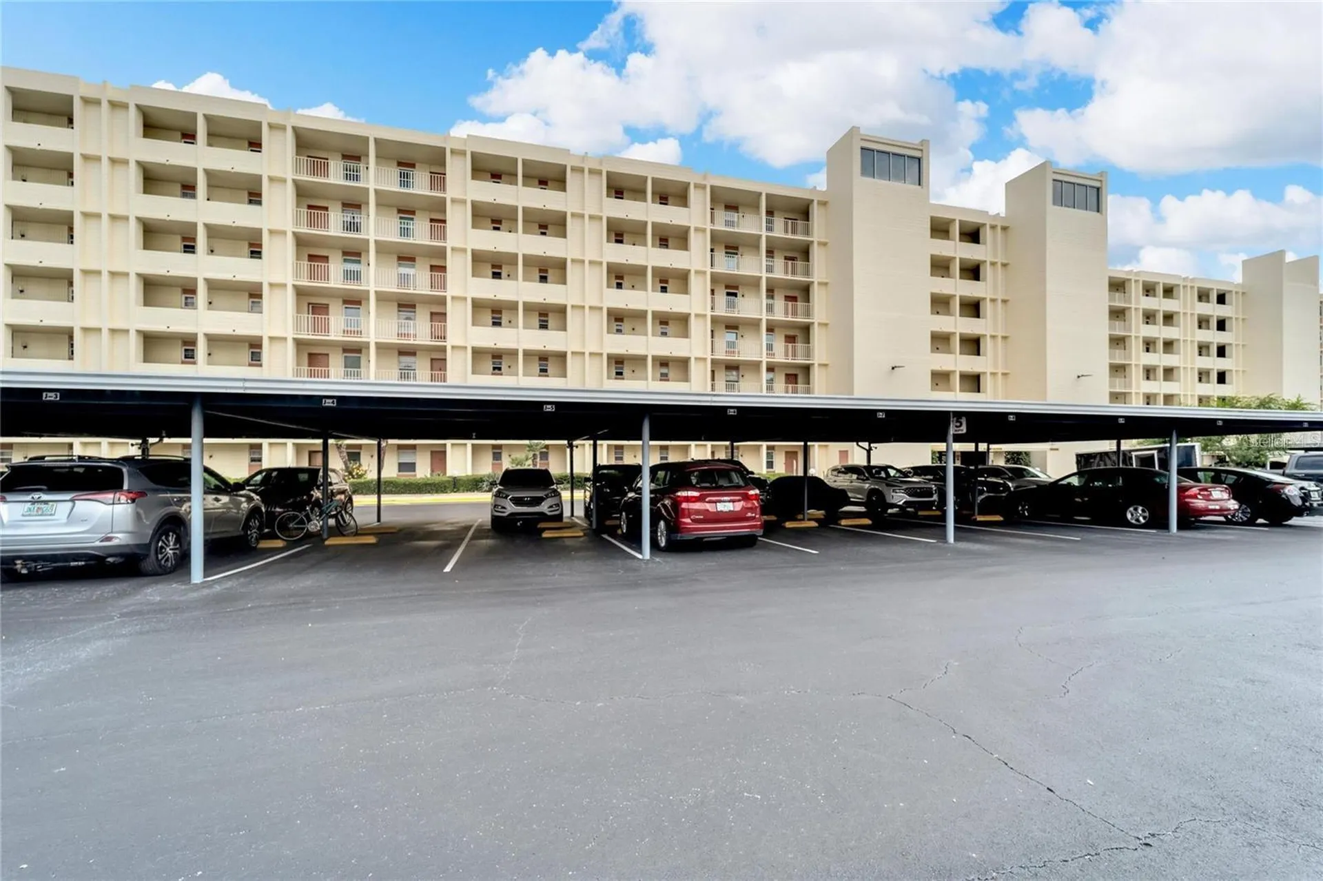 700 Mirror Terrace NW Winter Haven FL 33881