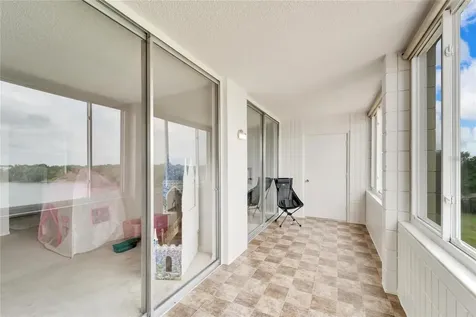 700 Mirror Terrace NW Winter Haven FL 33881