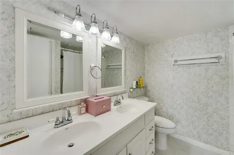 700 Mirror Terrace NW Winter Haven FL 33881