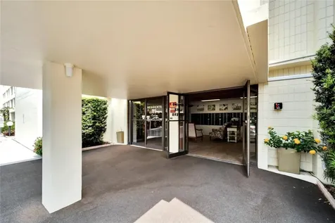 700 Mirror Terrace NW Winter Haven FL 33881