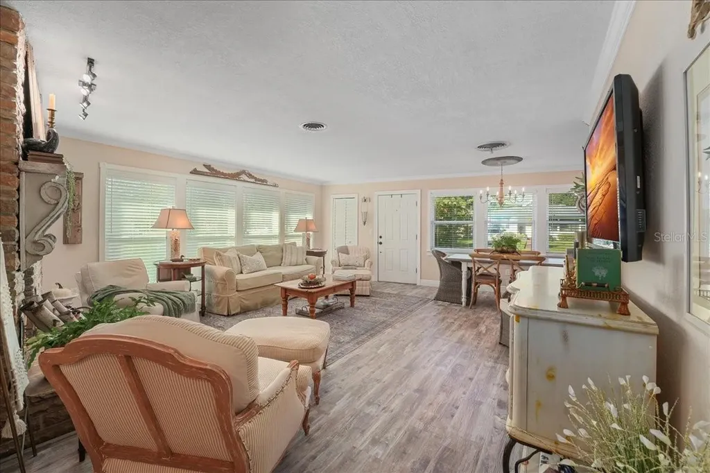 1407 21st Street W Bradenton FL 34205