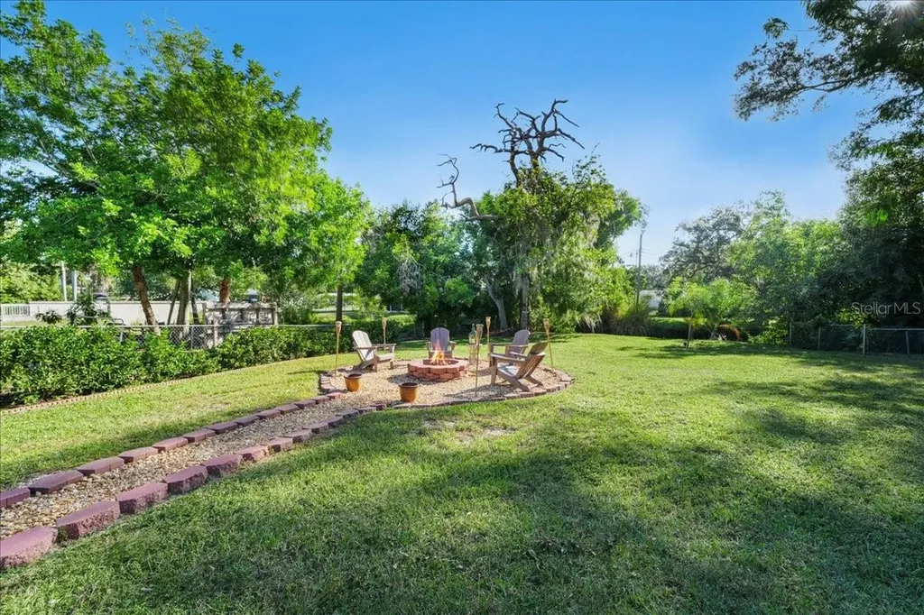 1407 21st Street W Bradenton FL 34205