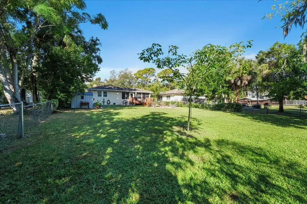 1407 21st Street W Bradenton FL 34205