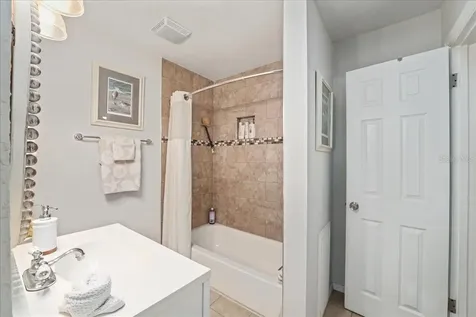1407 21st Street W Bradenton FL 34205