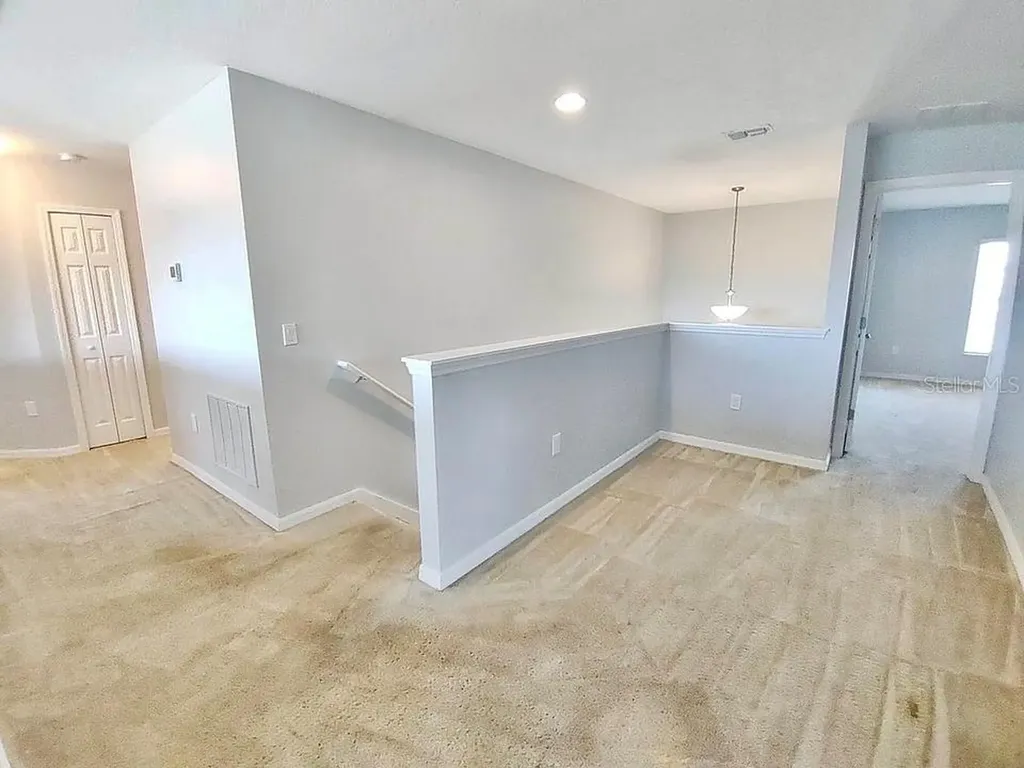 2143 Crofton Avenue Davenport FL 33837