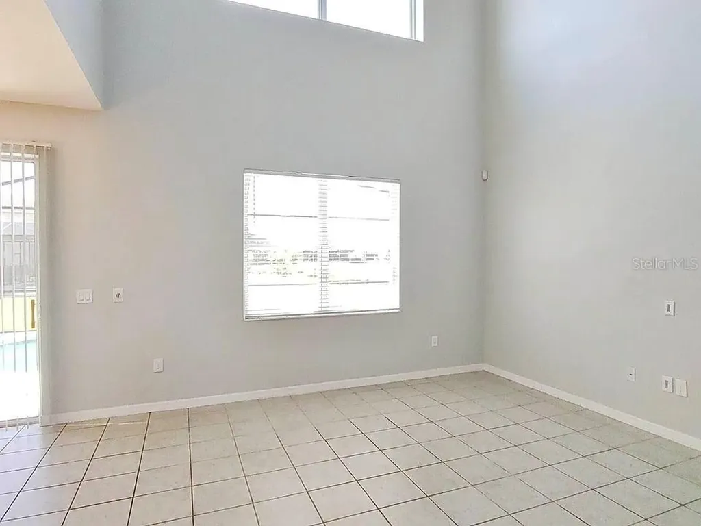 2143 Crofton Avenue Davenport FL 33837