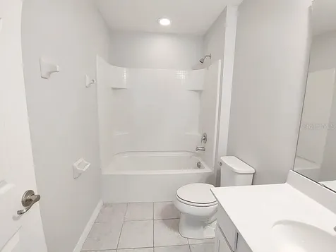 2143 Crofton Avenue Davenport FL 33837