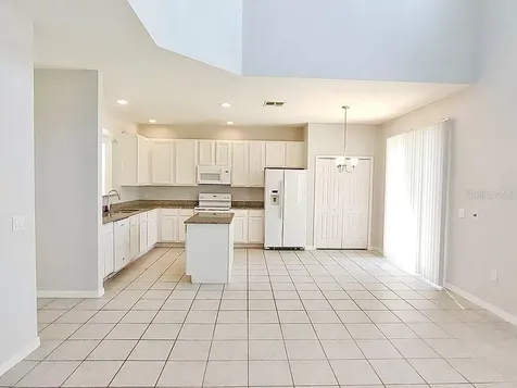 2143 Crofton Avenue Davenport FL 33837