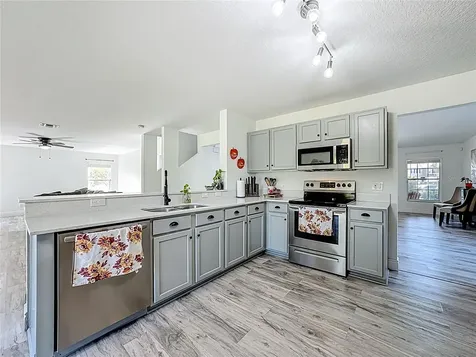 13841 Chihuly Court Orlando FL 32824