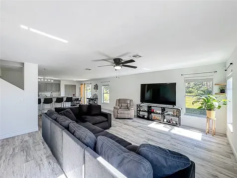 13841 Chihuly Court Orlando FL 32824