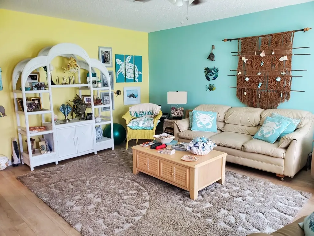 1907 Canterbury Lane Sun City Center FL 33573