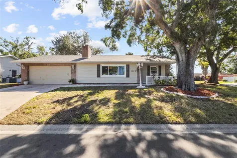 5004 Brandeis Circle N Sarasota FL 34243