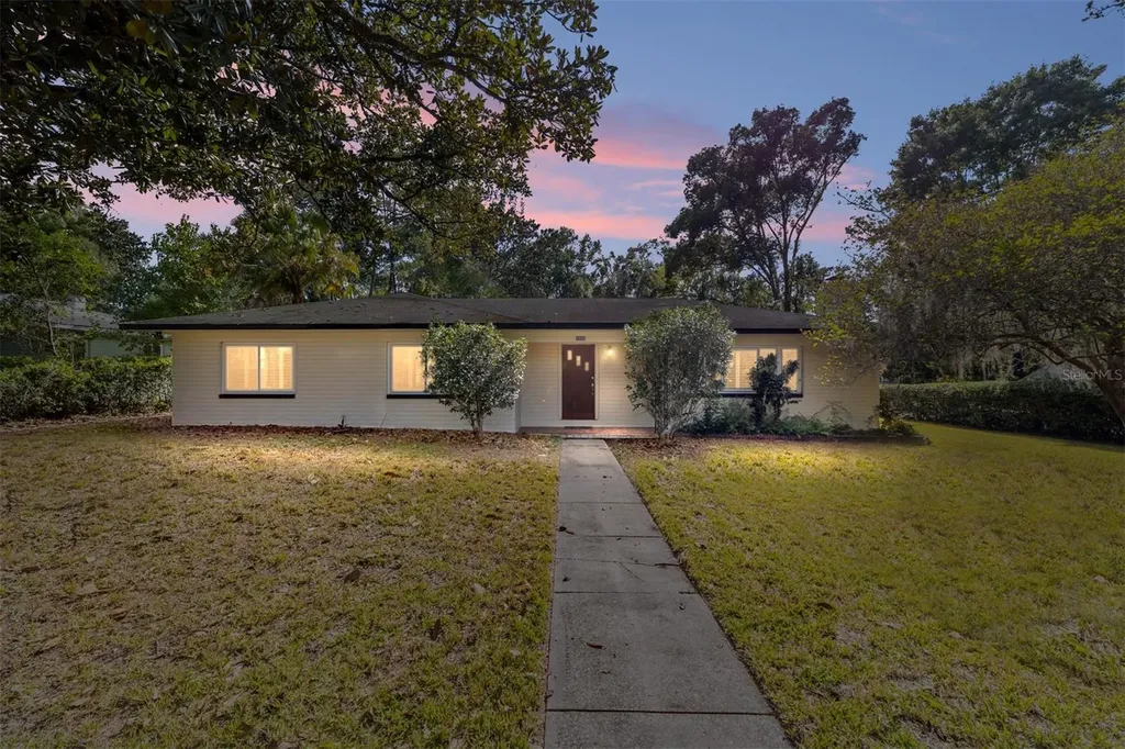 1523 NW 11th Road Gainesville FL 32605