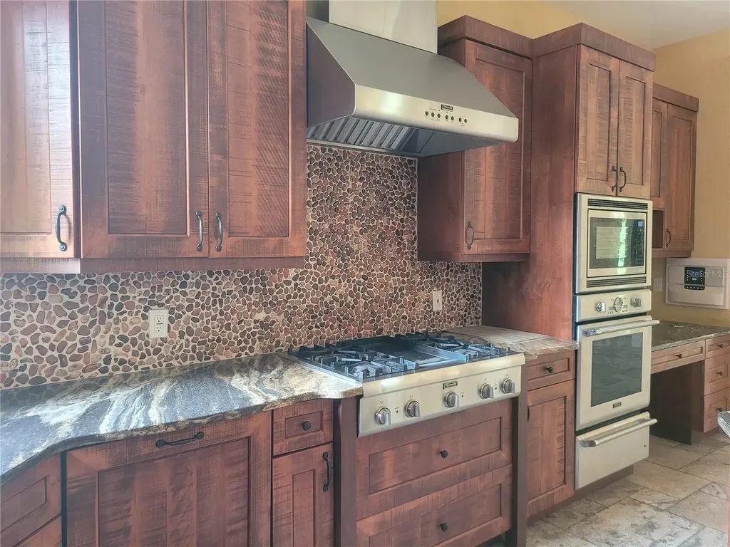 1953 Freedom Drive Clearwater FL 33755