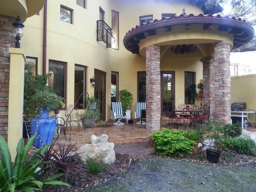 1953 Freedom Drive Clearwater FL 33755
