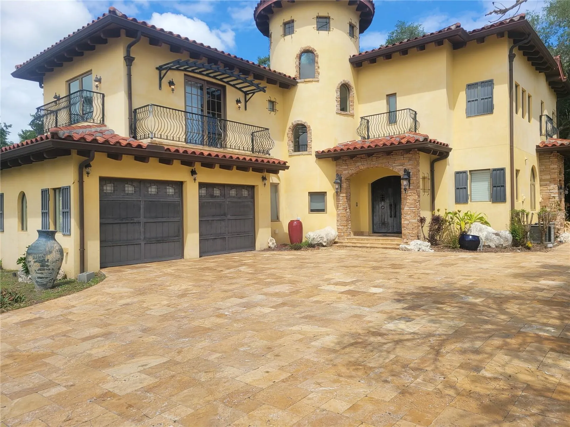 1953 Freedom Drive Clearwater FL 33755