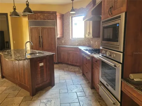 1953 Freedom Drive Clearwater FL 33755