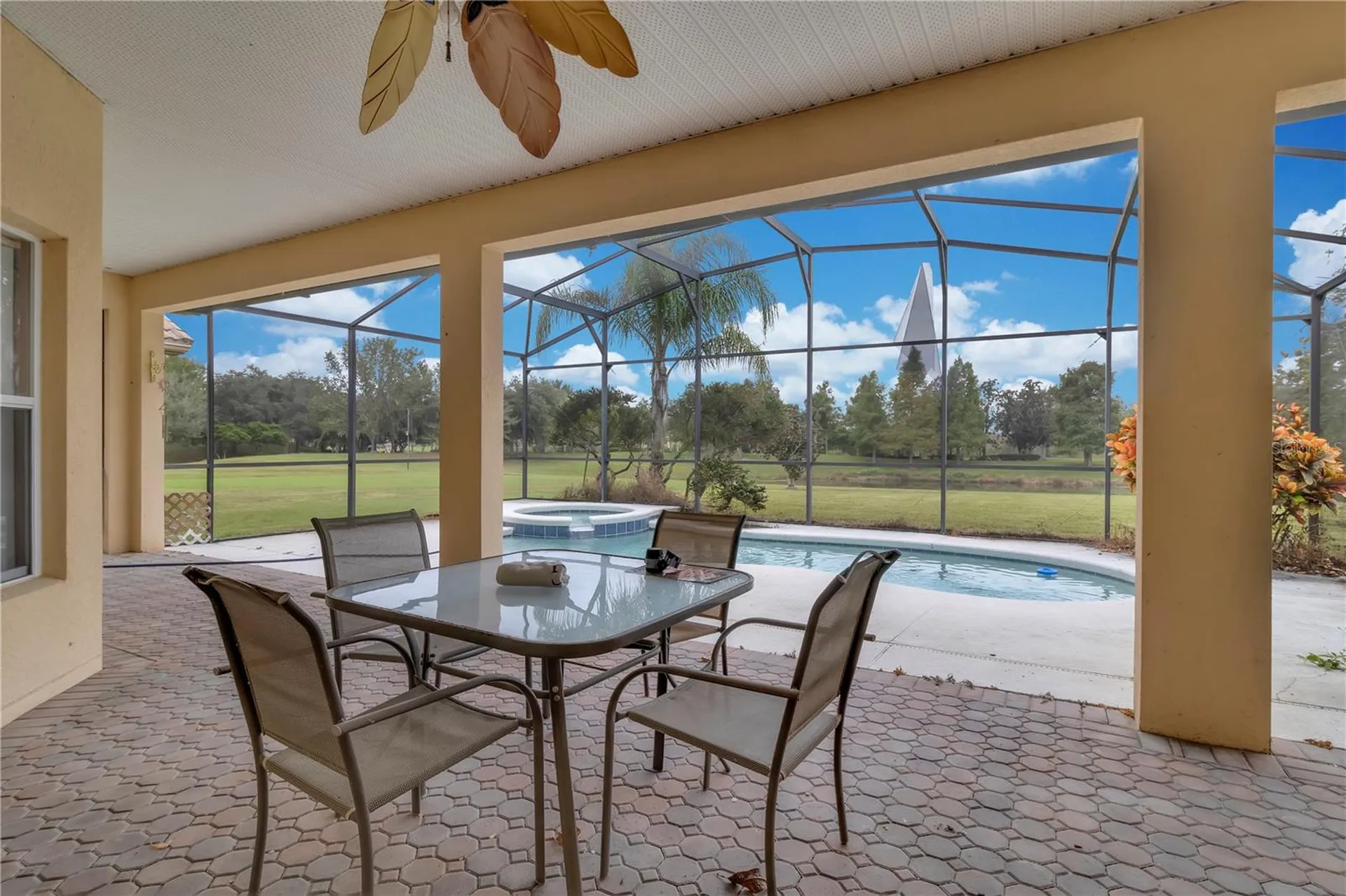 2620 Meadow View Court Kissimmee FL 34746