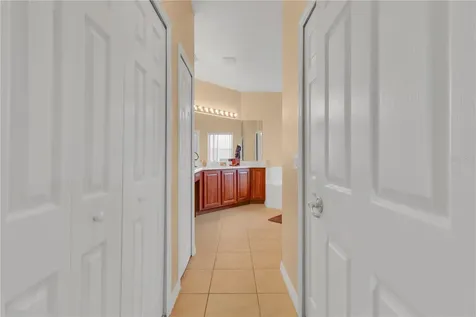 2620 Meadow View Court Kissimmee FL 34746