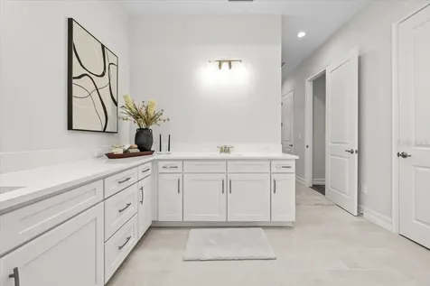 2915 W Goldenrod Drive Beverly Hills FL 34465