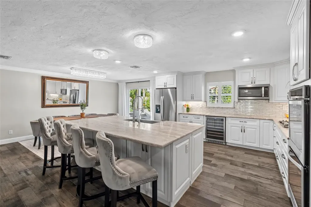 4592 40th Street S St Petersburg FL 33711