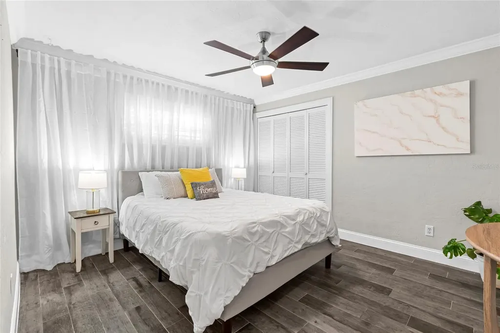 4592 40th Street S St Petersburg FL 33711