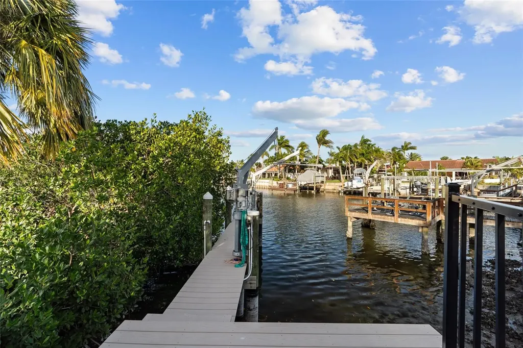 4592 40th Street S St Petersburg FL 33711