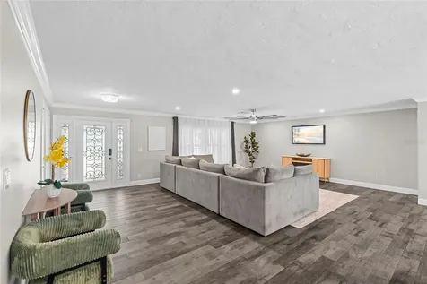 4592 40th Street S St Petersburg FL 33711