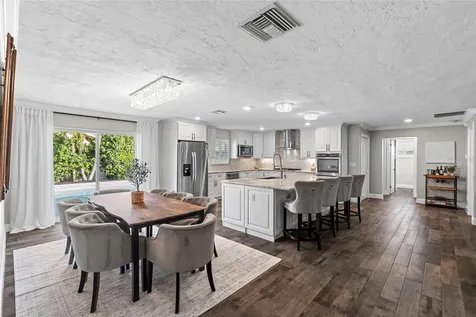 4592 40th Street S St Petersburg FL 33711