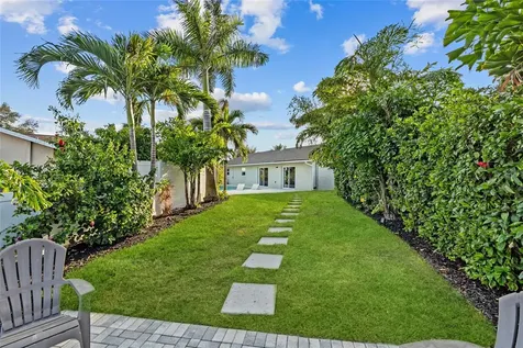 4592 40th Street S St Petersburg FL 33711