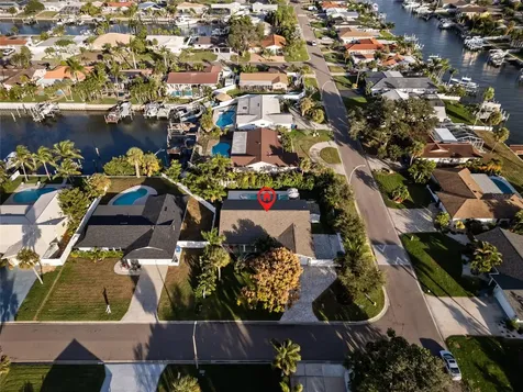 4592 40th Street S St Petersburg FL 33711